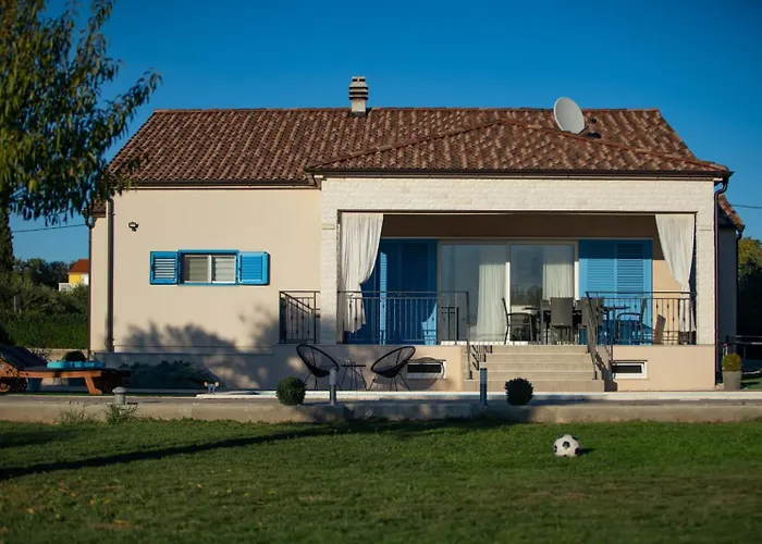 Casa Kamber With Pool Villa