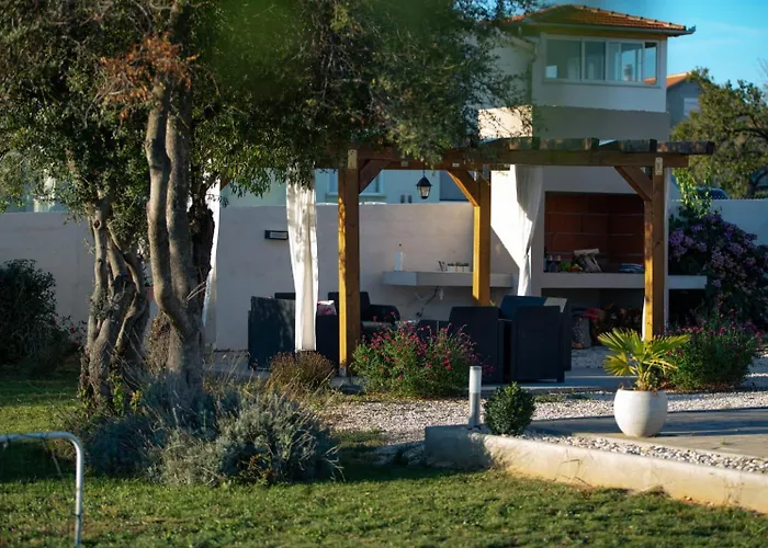 Villa Casa Kamber With Pool *