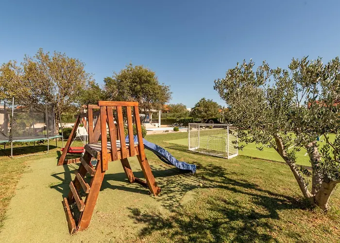 Casa Kamber With Pool Villa Tinj