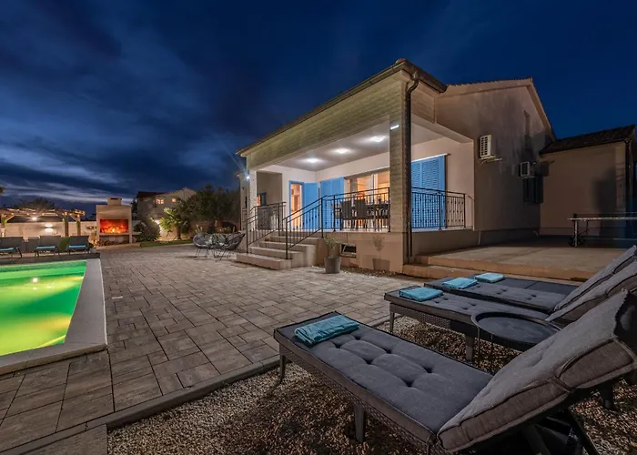 Villa Casa Kamber With Pool