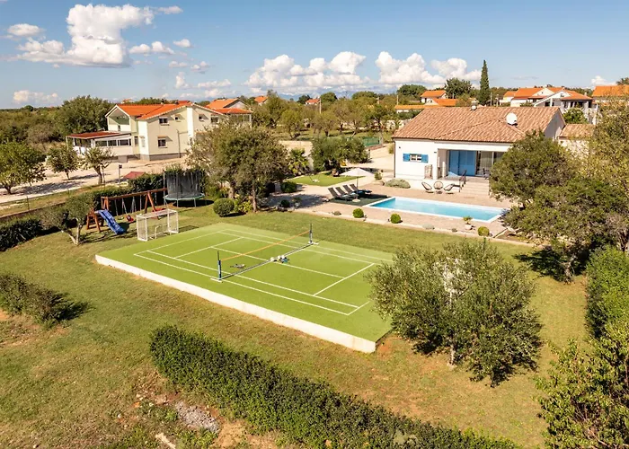 Casa Kamber With Pool * Tinj