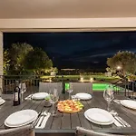 Casa Kamber With Pool Villa