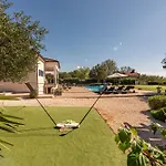 Casa Kamber With Pool * Tinj