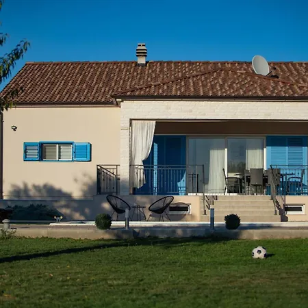 Casa Kamber With Pool Villa