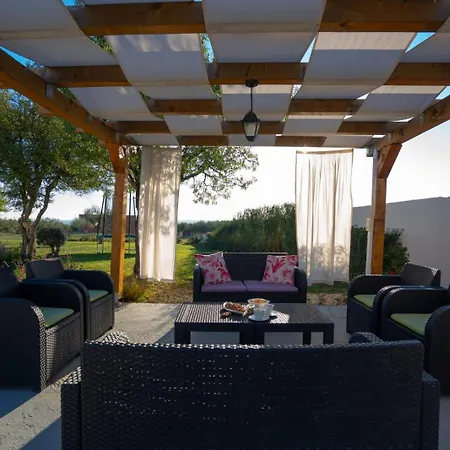 Villa Casa Kamber With Pool Tinj