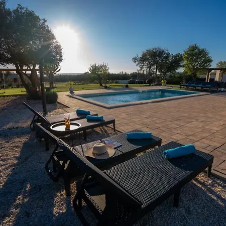 Casa Kamber With Pool Villa