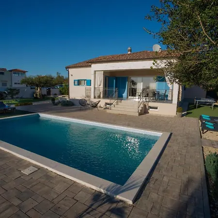 Villa Casa Kamber With Pool *