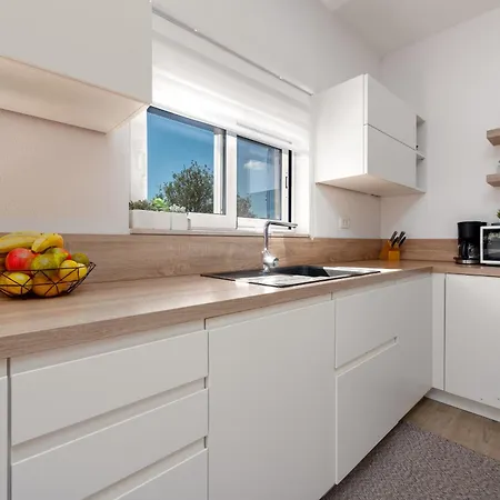 Casa Kamber With Pool Villa