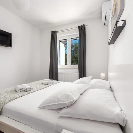 Villa Casa Kamber With Pool *