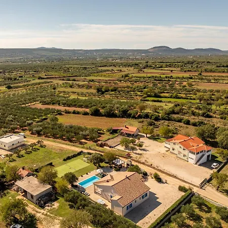 Casa Kamber With Pool *