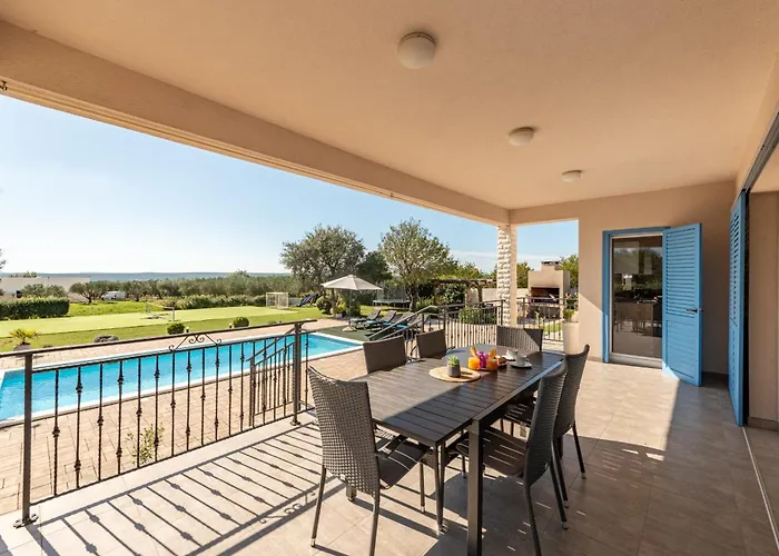 Casa Kamber With Pool Вилла