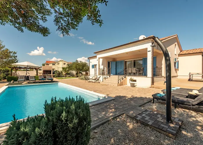 Casa Kamber With Pool